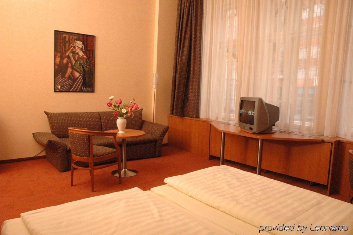 Rewari Hotel Berlin Rom bilde
