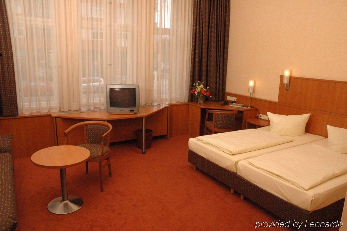 Rewari Hotel Berlin Rom bilde